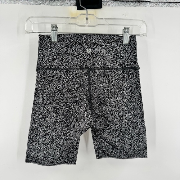 Lululemon Black and White Patterned Biker Shorts - Picture 2 of 5
